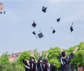 深圳低學(xué)歷升本科需好多費用？選擇哪家培訓(xùn)機構(gòu)師資好