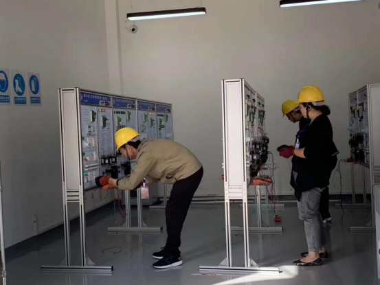 報考電工證需要什么資料？