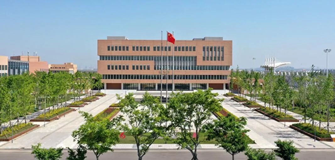 青島專科學(xué)校(山東青島衛(wèi)校錄取分?jǐn)?shù)線)-圖1