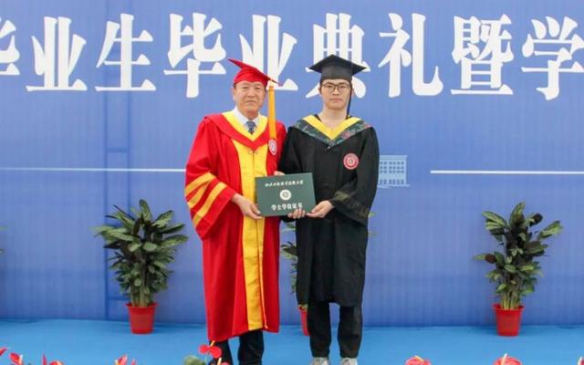 職業(yè)技術(shù)大學(xué)學(xué)位(職業(yè)本科有學(xué)位證嗎)-圖1