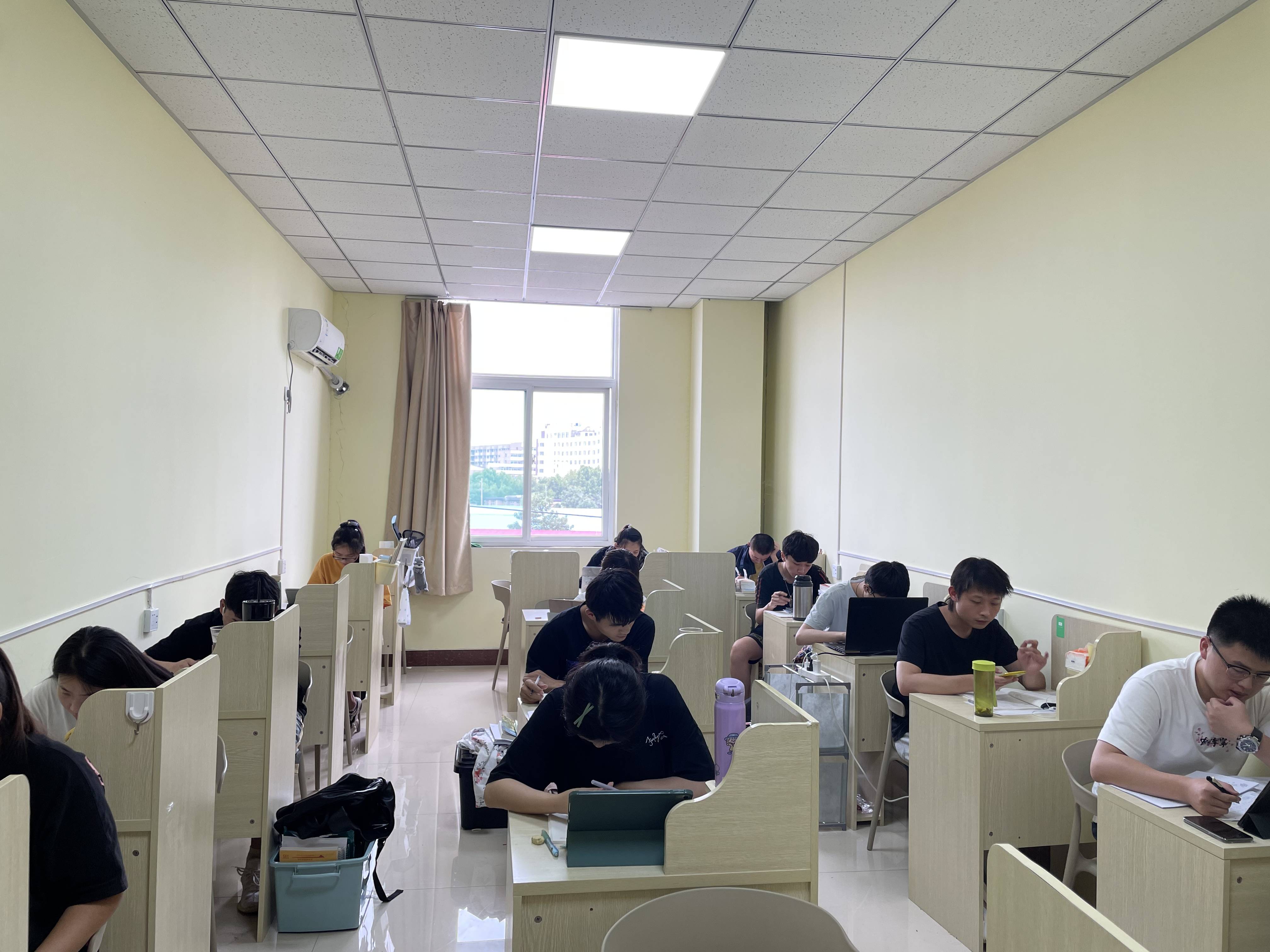 考研培訓機構(gòu)(報什么培訓班)-圖1
