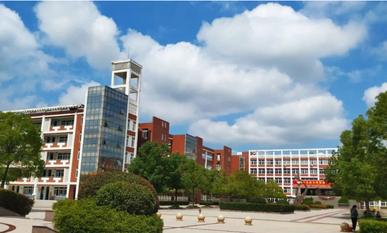 2025年合肥中考500分左右能上圣泉中學(xué)？——肥東圣泉中學(xué)招生簡介-圖2